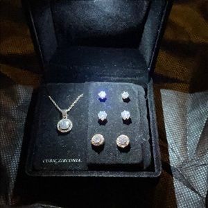 Never worn earrings and necklace